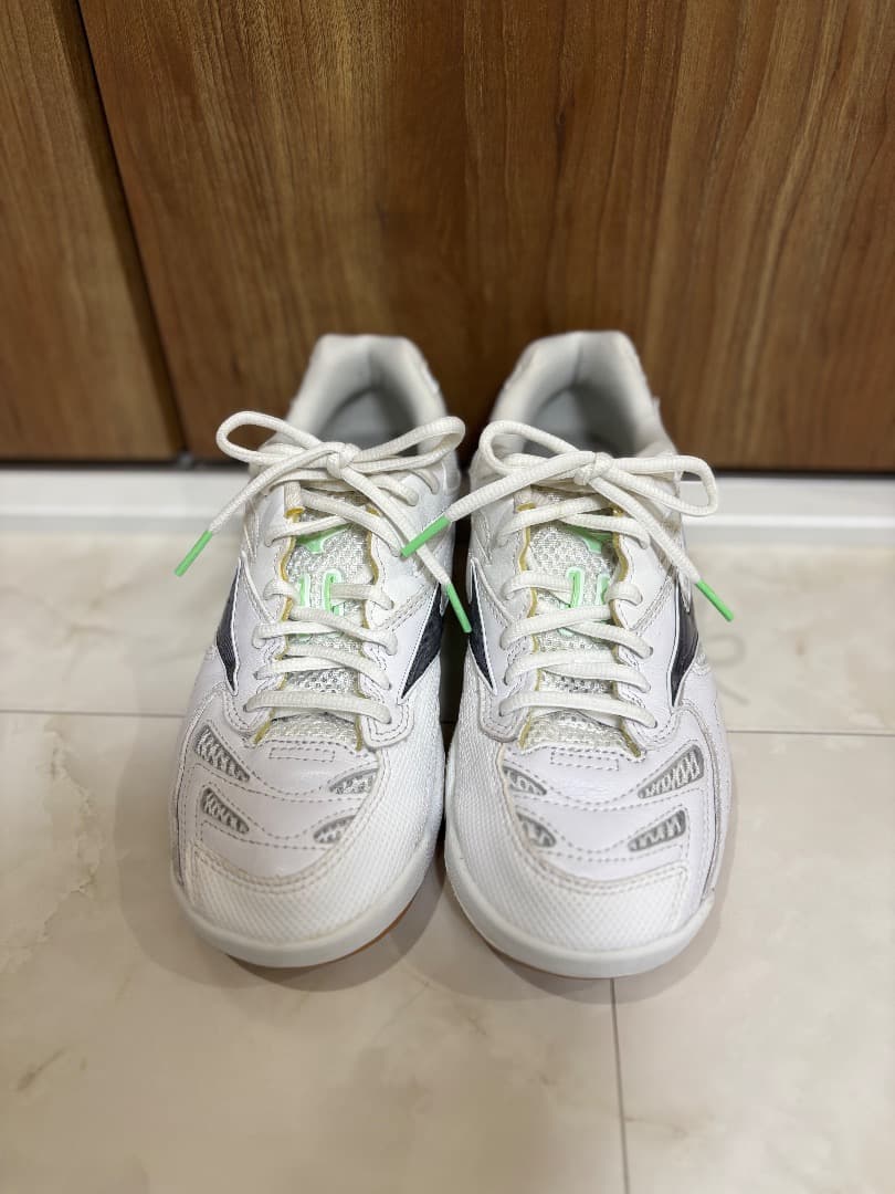 Mizuno ウエーブファングPRO 限定カラーホワイト/ミント23.5cm