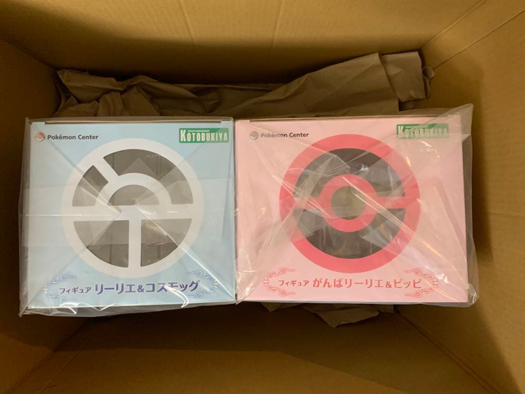 【2点セット】①リーリエ＆コスモッグ ②がんばリーリエ&ピッピ