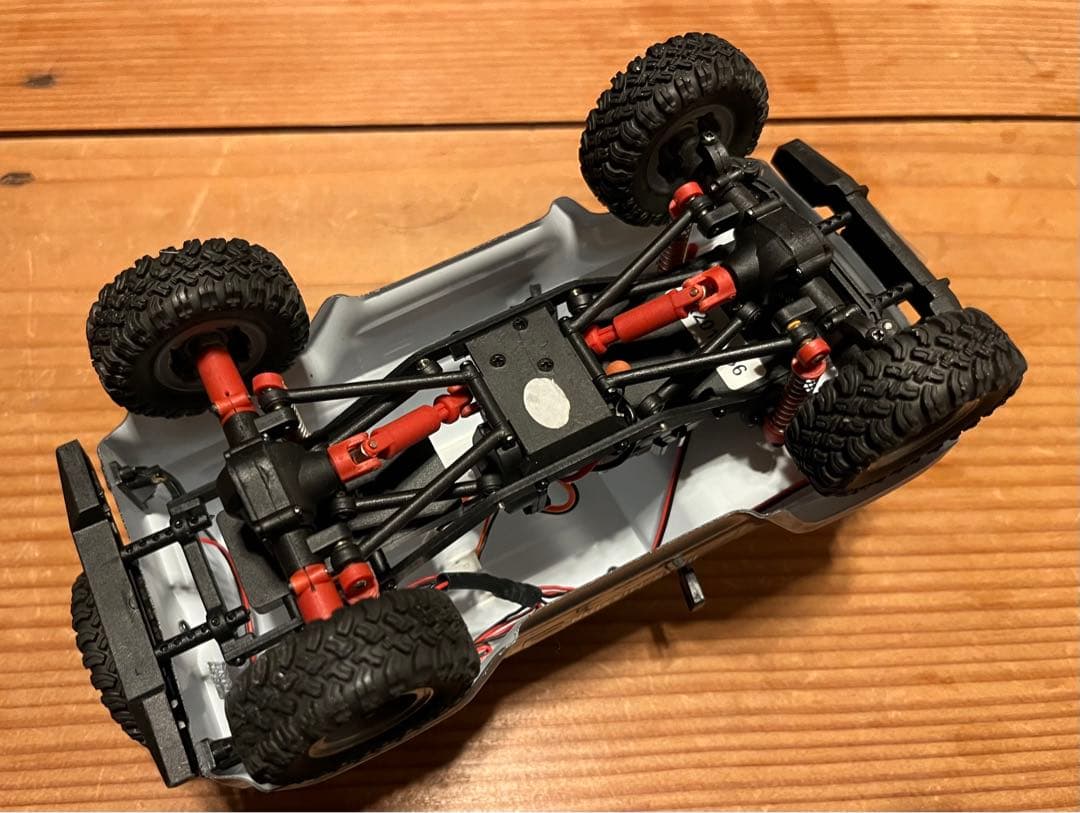 日本未発売RC 英国メーカー ジムニー 1/24 完全防水 クローラーラジコン