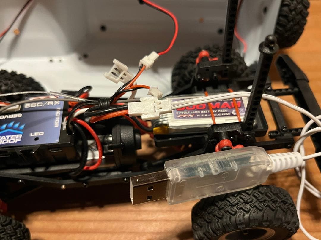 日本未発売RC 英国メーカー ジムニー 1/24 完全防水 クローラーラジコン