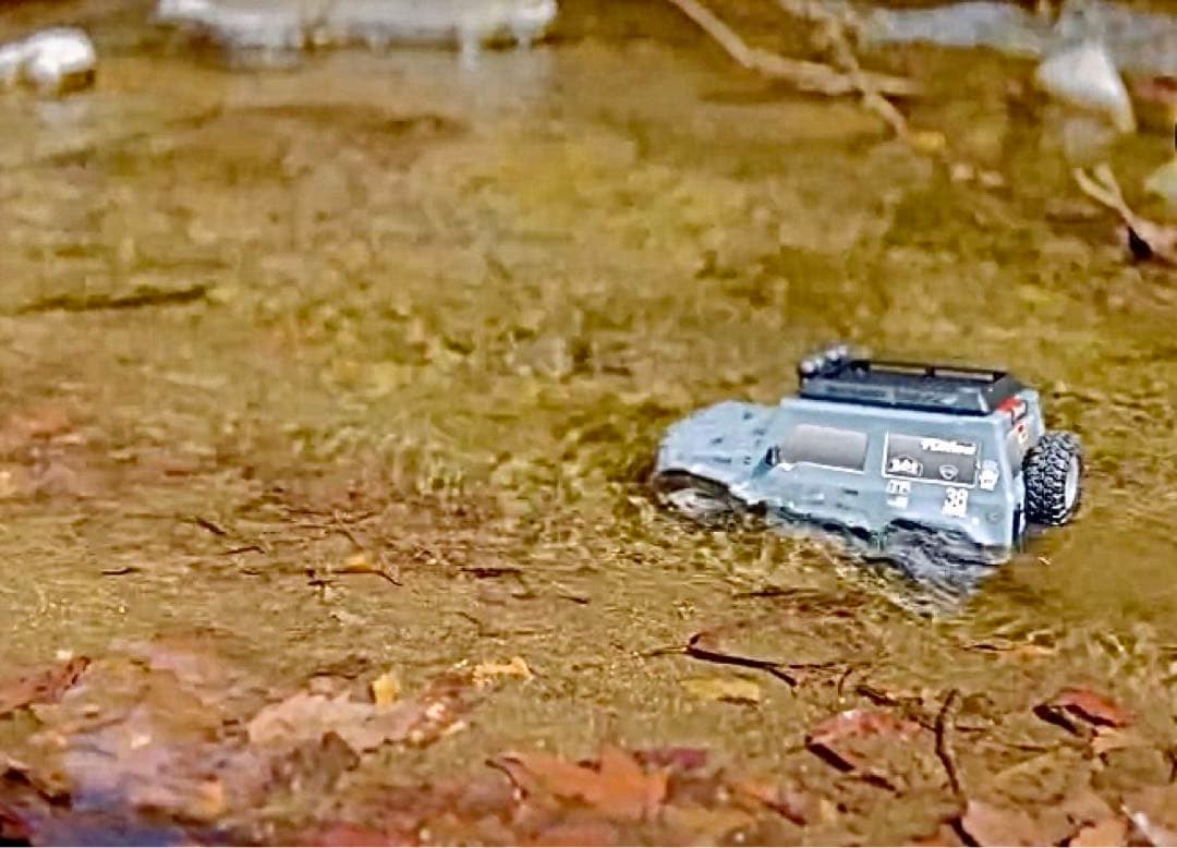 日本未発売RC 英国メーカー ジムニー 1/24 完全防水 クローラーラジコン