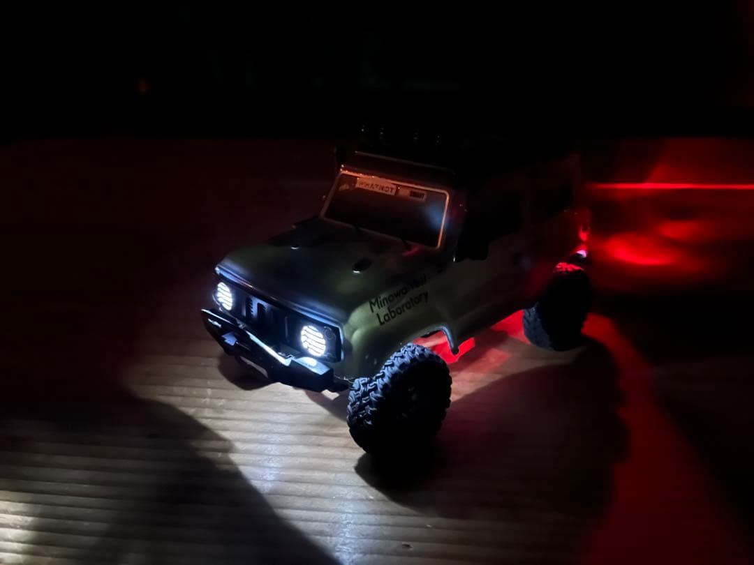 日本未発売RC 英国メーカー ジムニー 1/24 完全防水 クローラーラジコン