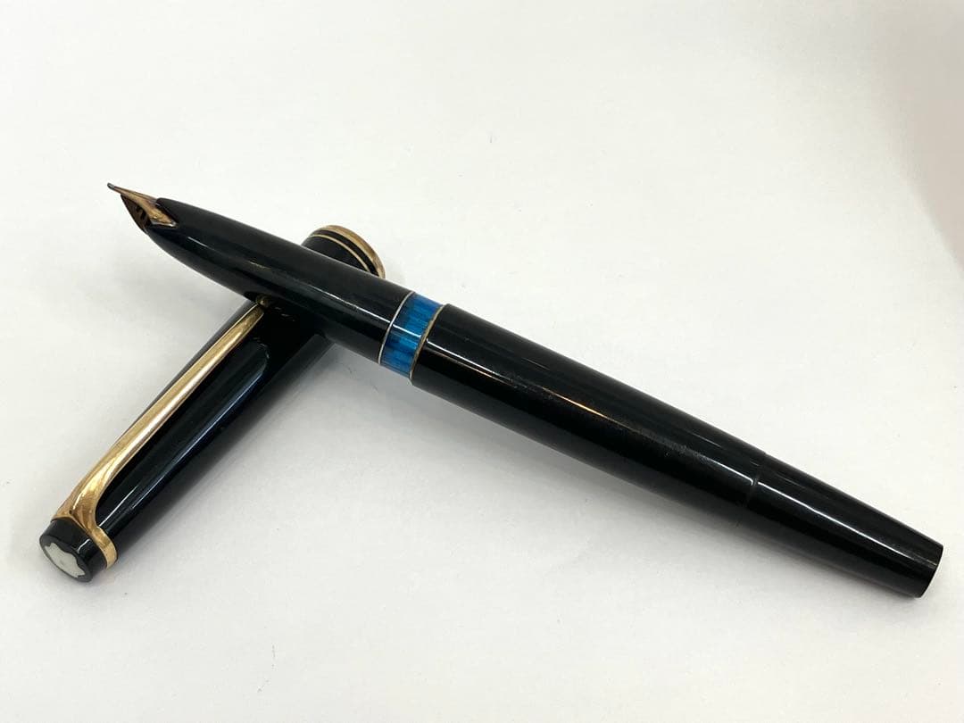 Mont Blanc 万年筆 NO 22 黒