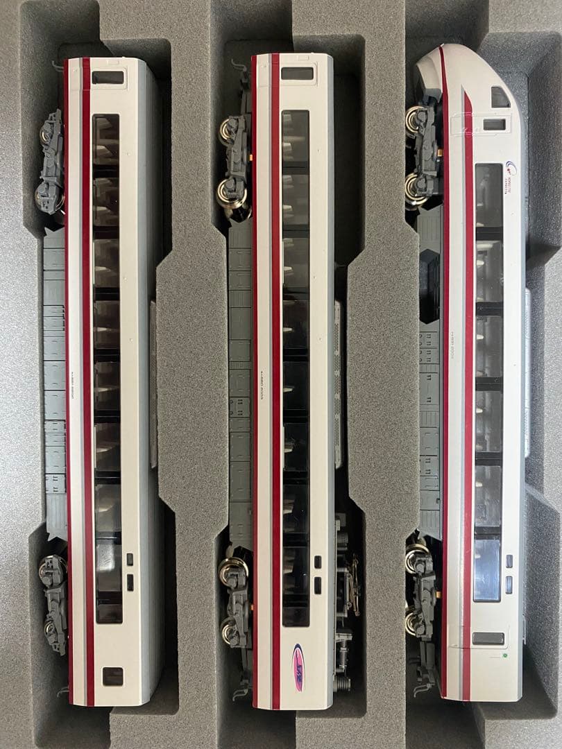 KATO 10-381 681系　2000番台　北越急行スノーラビット