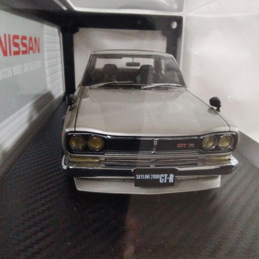 Nissan GT-R 1/18スケールモデル