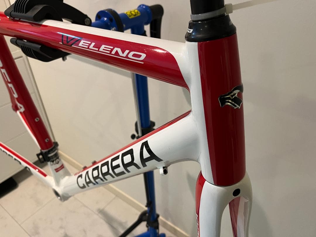 【美品】　CARRERA VELENO カレラ カーボンフレーム