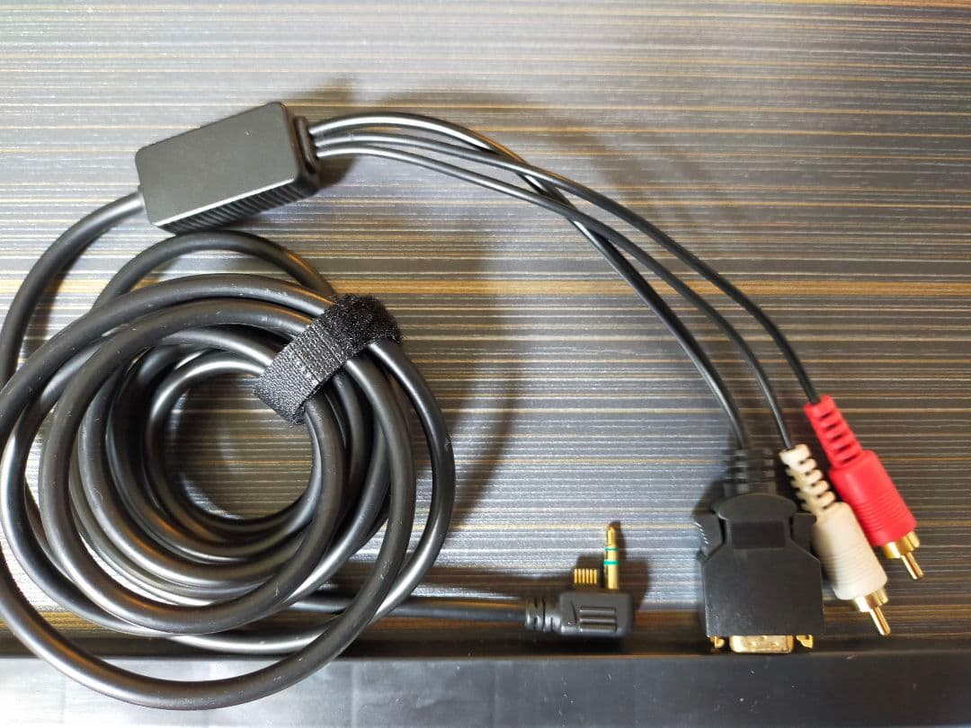 PSP 本体&ソフト4本&映画1本　画面接続ケーブル　メモリ数個　GPSアダプタ