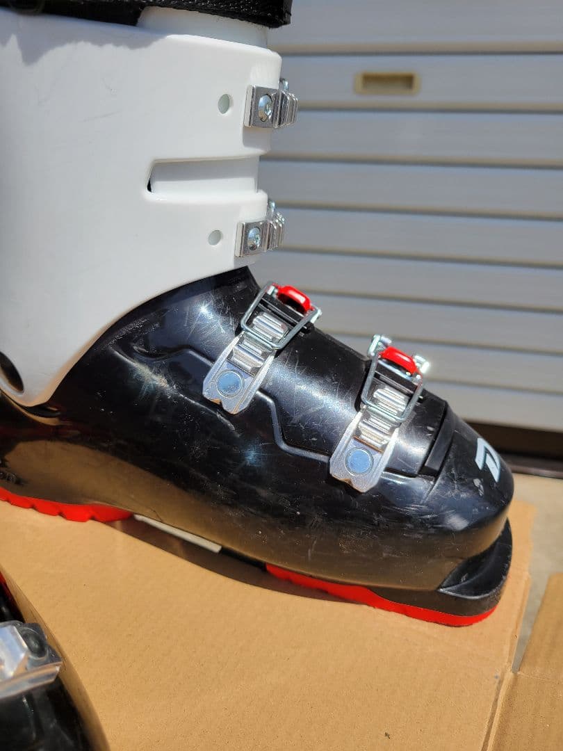 スキーブーツ　ジュニア