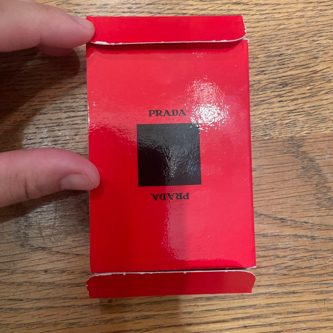 プラダ　トランプ