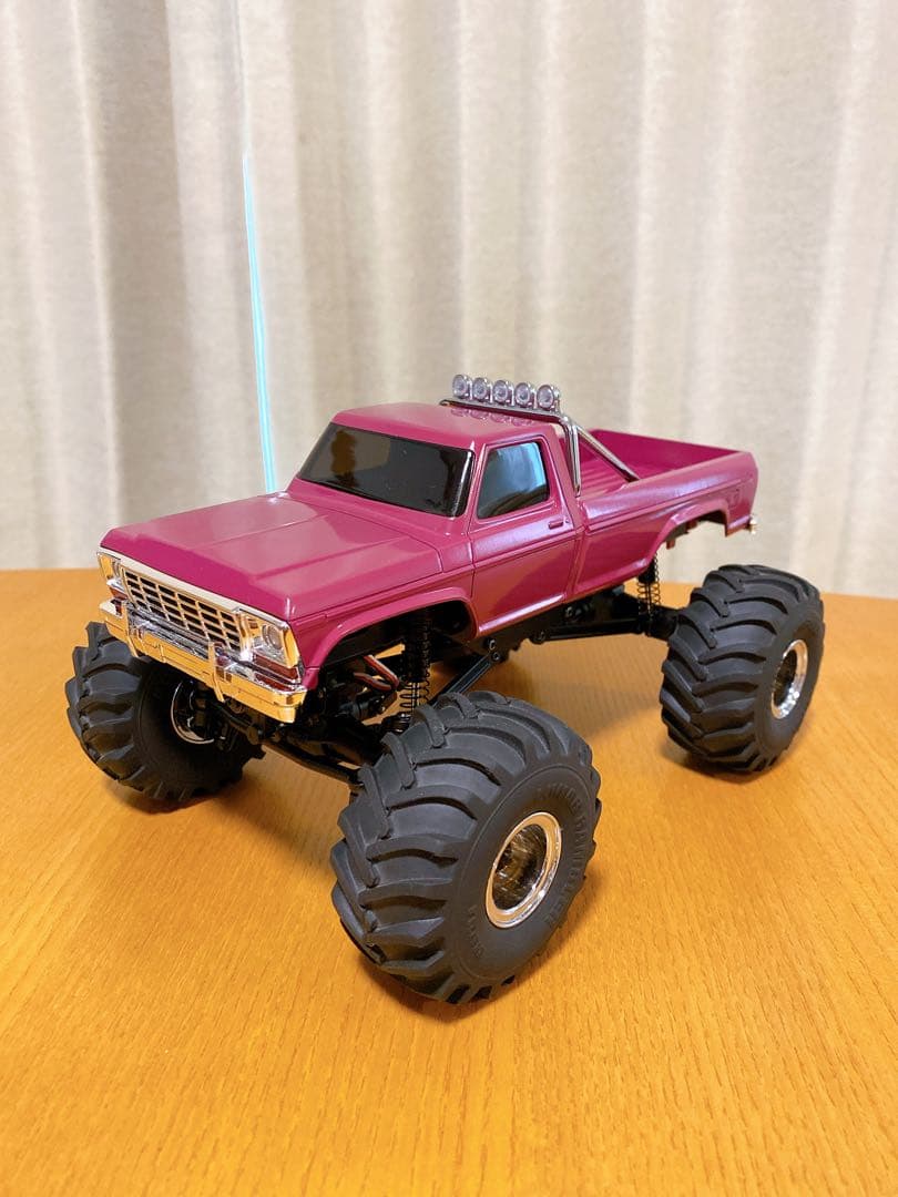 美品　FMS ラジコン　モンスタートラック 1/24 スマッシャー fcx24