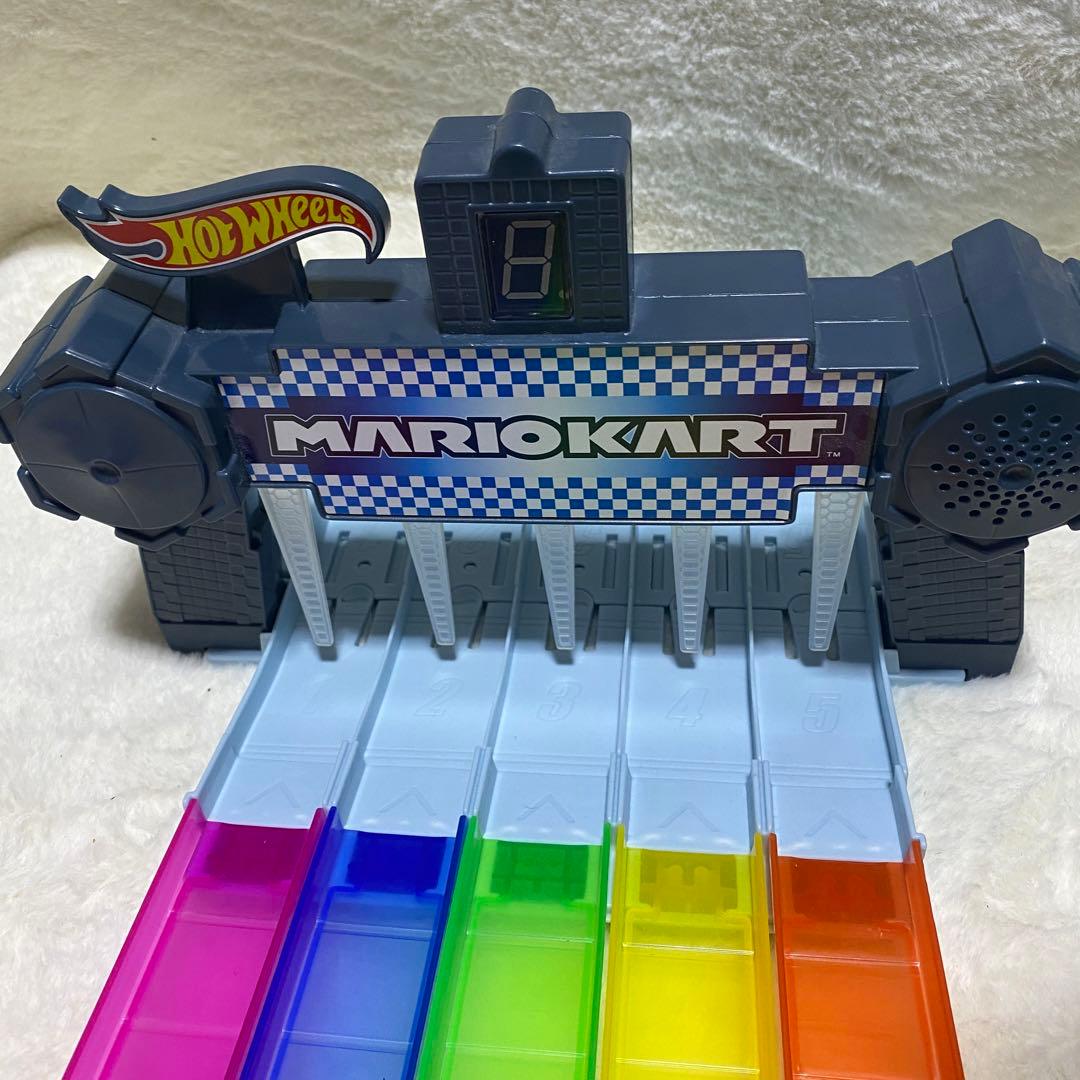 ホットウィール マリオカート レインボーロード