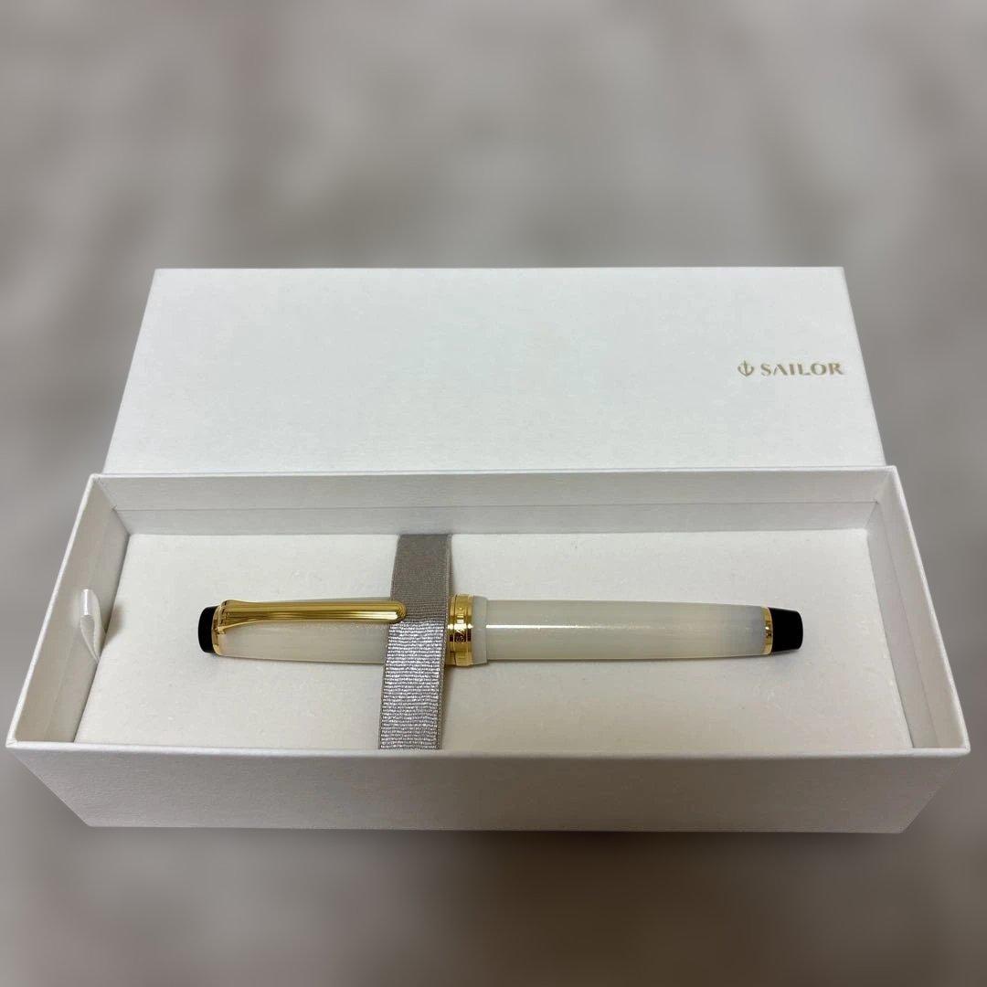 完売品：SAILOR万年筆 SHIKIORI 四季織 雪月空葉 専用箱付き