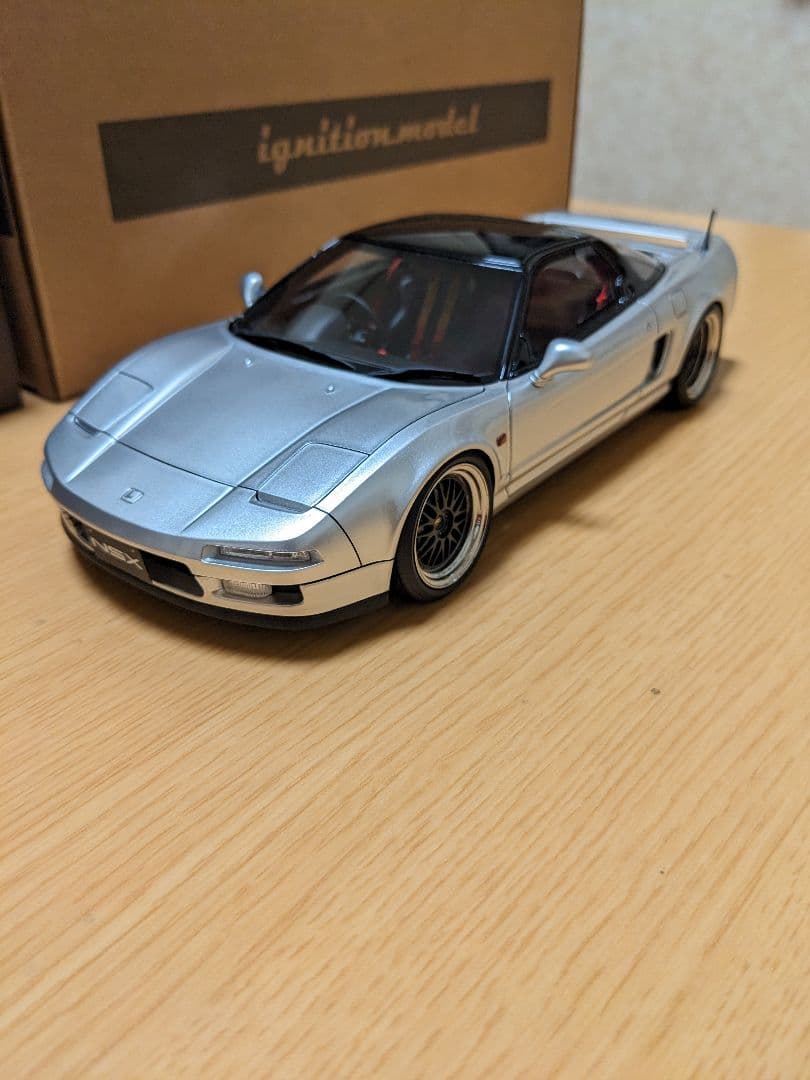 イグニッションモデル1/18　ホンダNSX(NA1)
