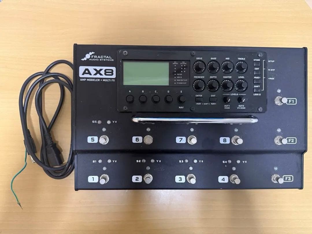 Fractal Audio Systems AX8 ギターエフェクター