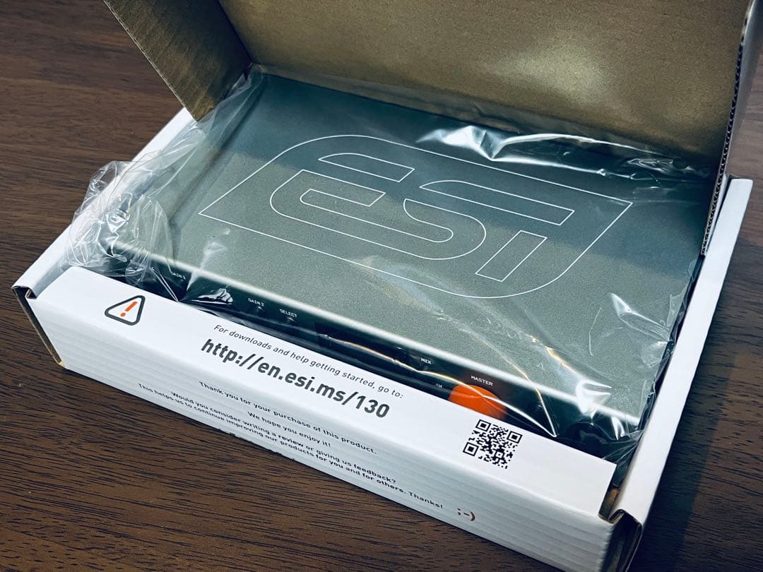 ESI Amber i4 オーディオインターフェース 付属品完備 ライセンス付