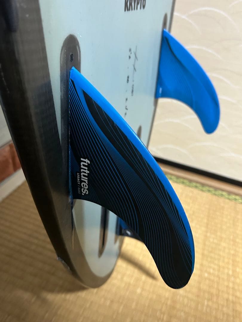 ヘイデンシェイプス　ヒプトクリプト5,8 フィン&ボードカバー付き