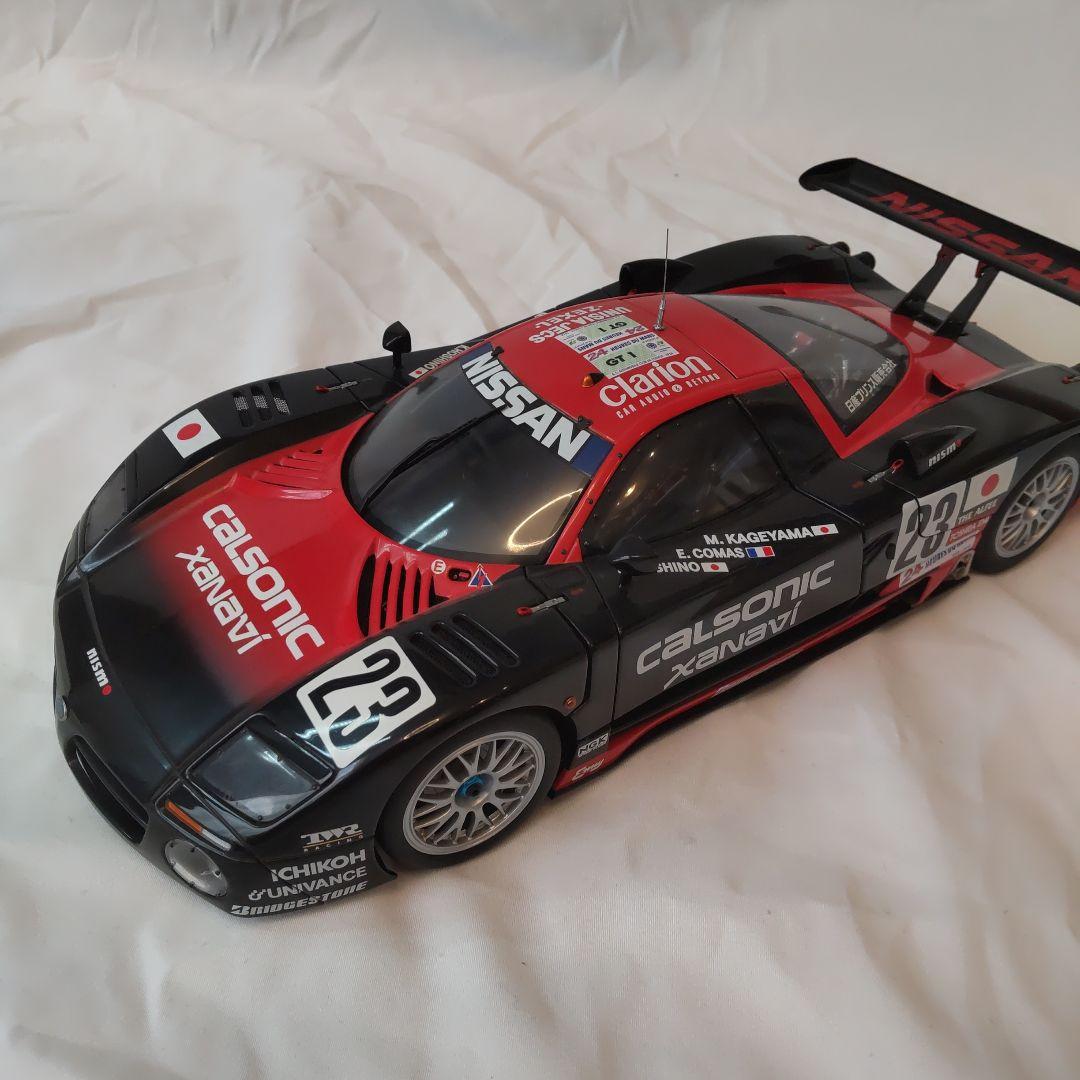 1/18 オートアート 日産　R390 箱なし　難あり