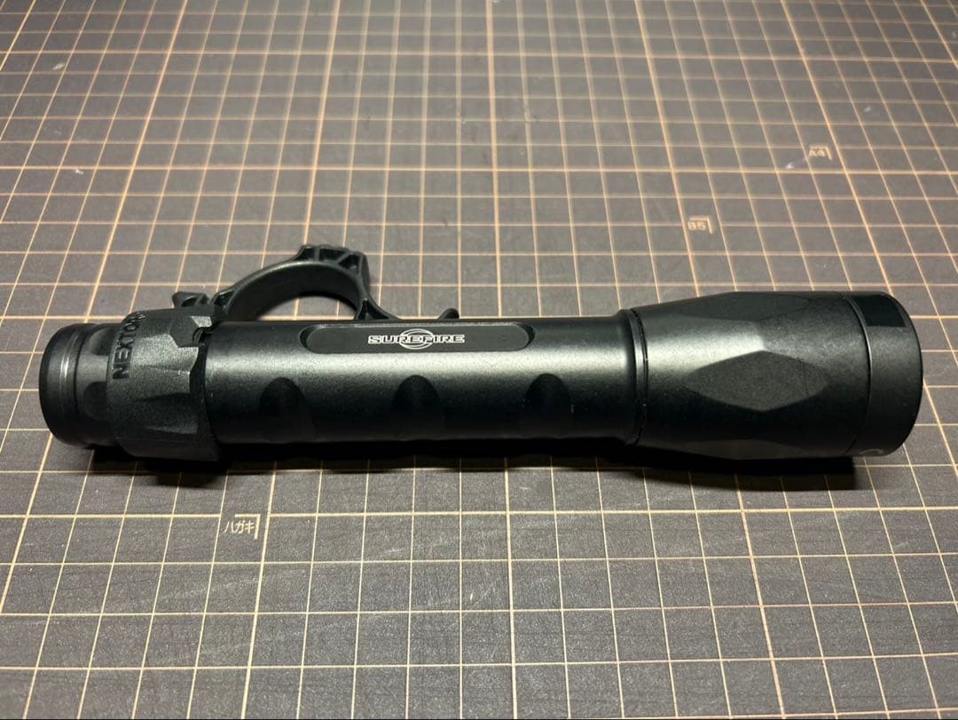 ライト・ランタン SUREFIRE P3X FURY