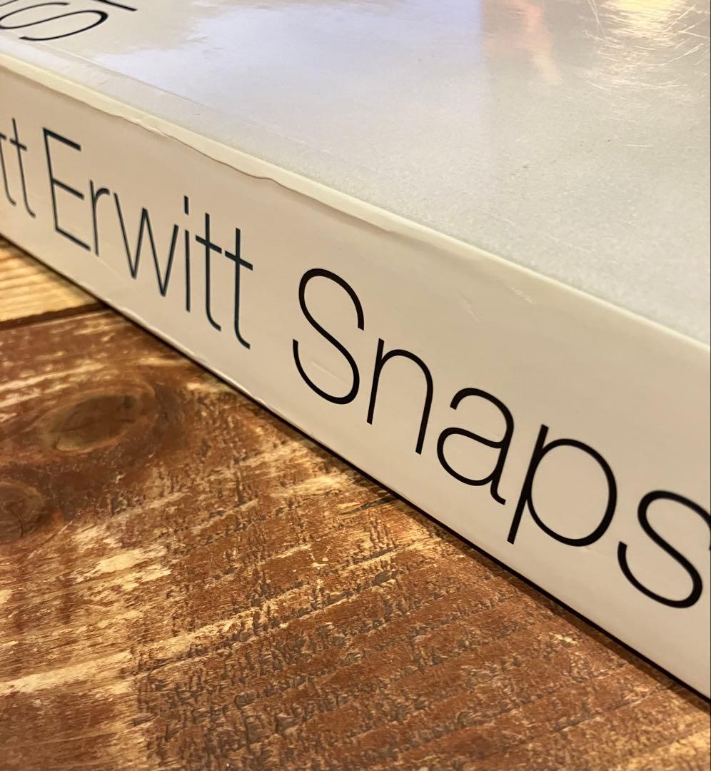 Elliot Erwitt Snaps　エリオット・ア−ウィット