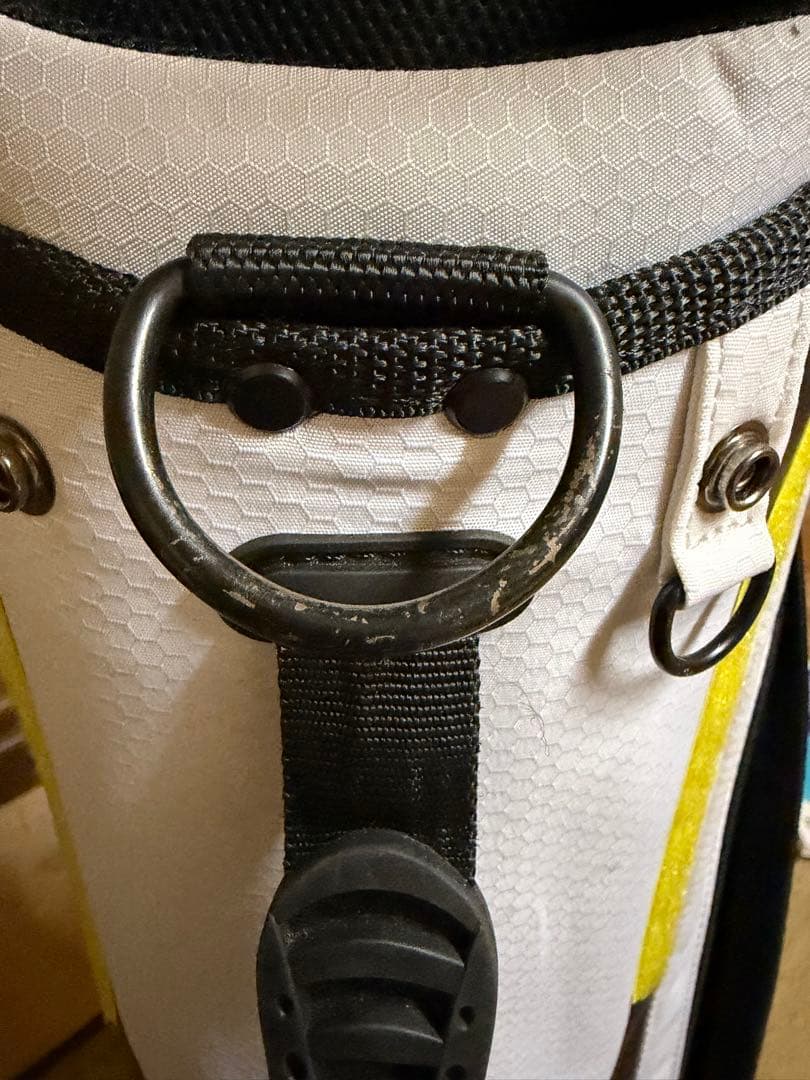 adidas ゴルフバッグ　キャディバッグ　軽量 DG711 HG5752