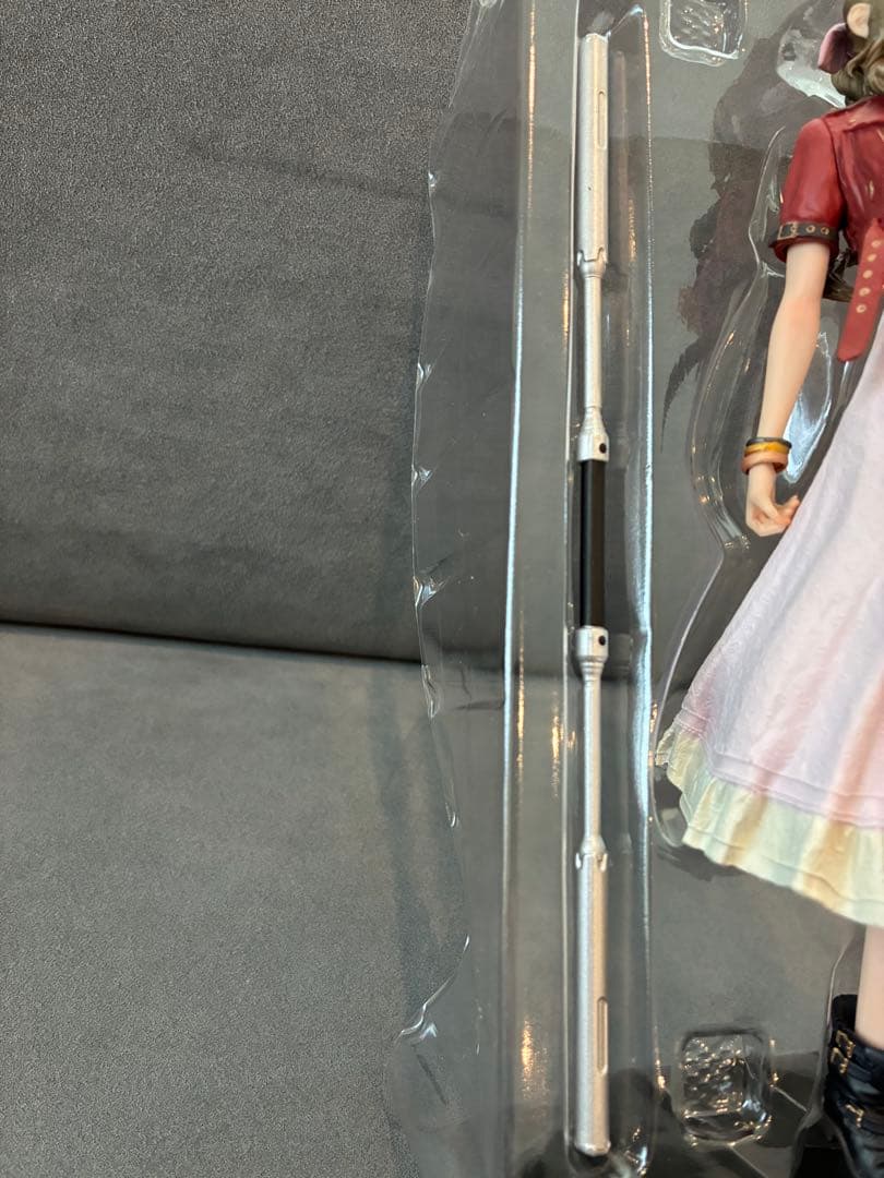 ファイナルファンタジー FF7 クラウド セフィロス エアリス フィギュア くじ