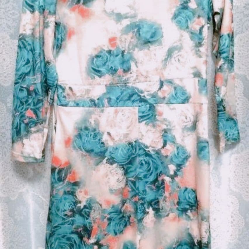 華麗な芸術品✨夢の世界へ旅立ちに纏う✨ブルーローズ 蒼薔薇 ワンピース ドレス✨