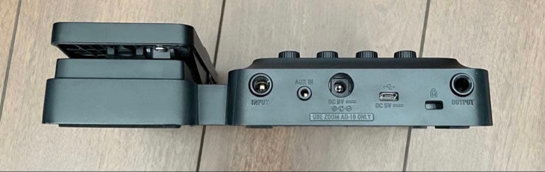 ZOOM G1 FOUR マルチエフェクトプロセッサー