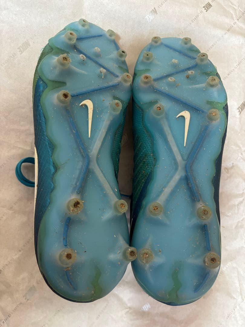 ナイキサッカースパイク　ファントムGX 24cm