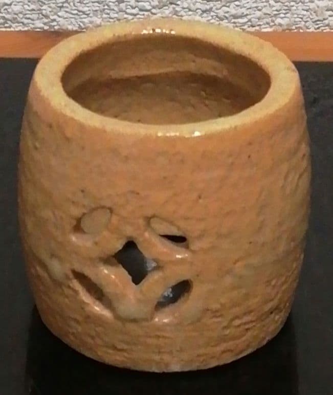 九代　大樋長左衛門作　大樋焼　七宝　透　蓋置　共箱　共布　茶道具