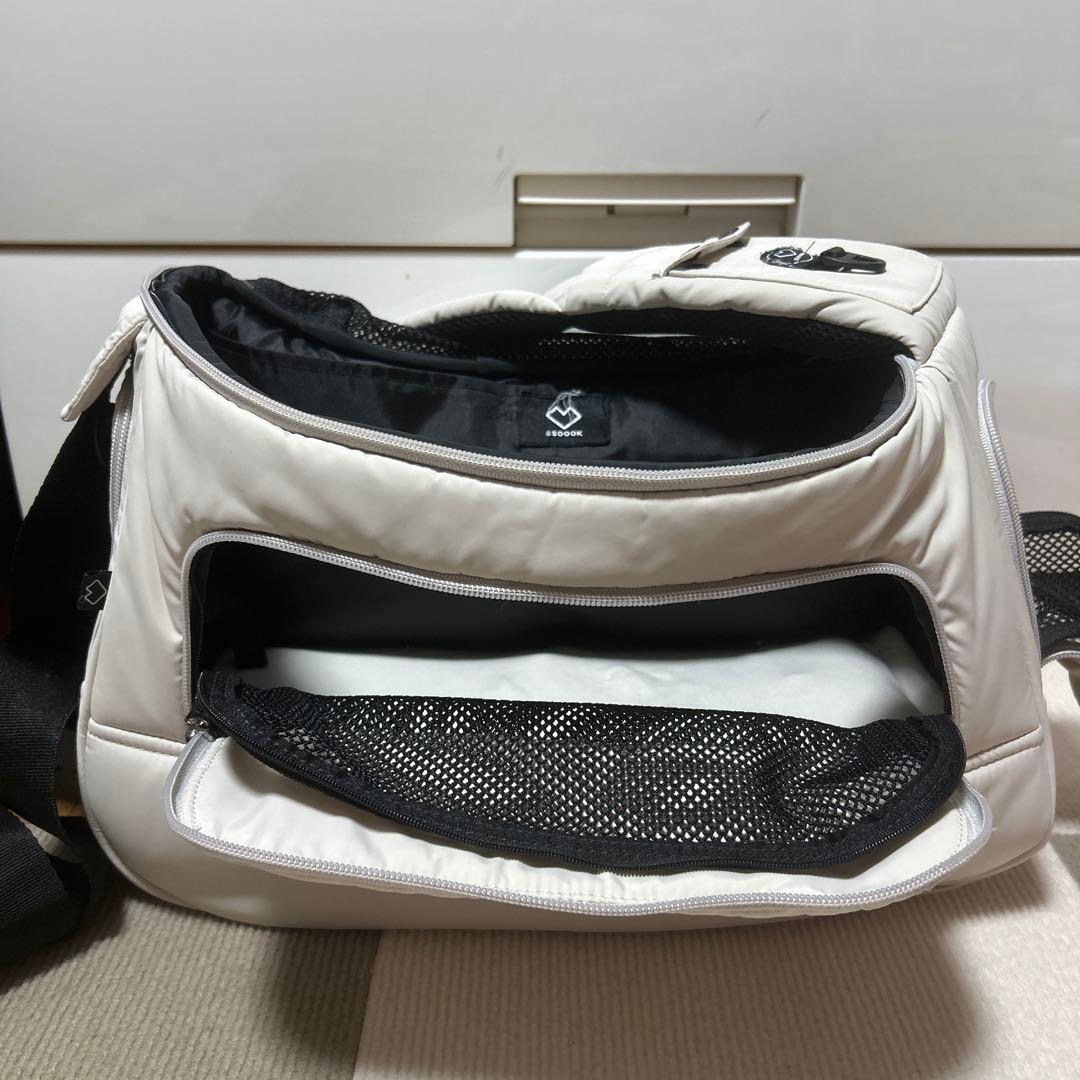 【SSOOOK】SLINGBAG ベージュ Sサイズ(右)