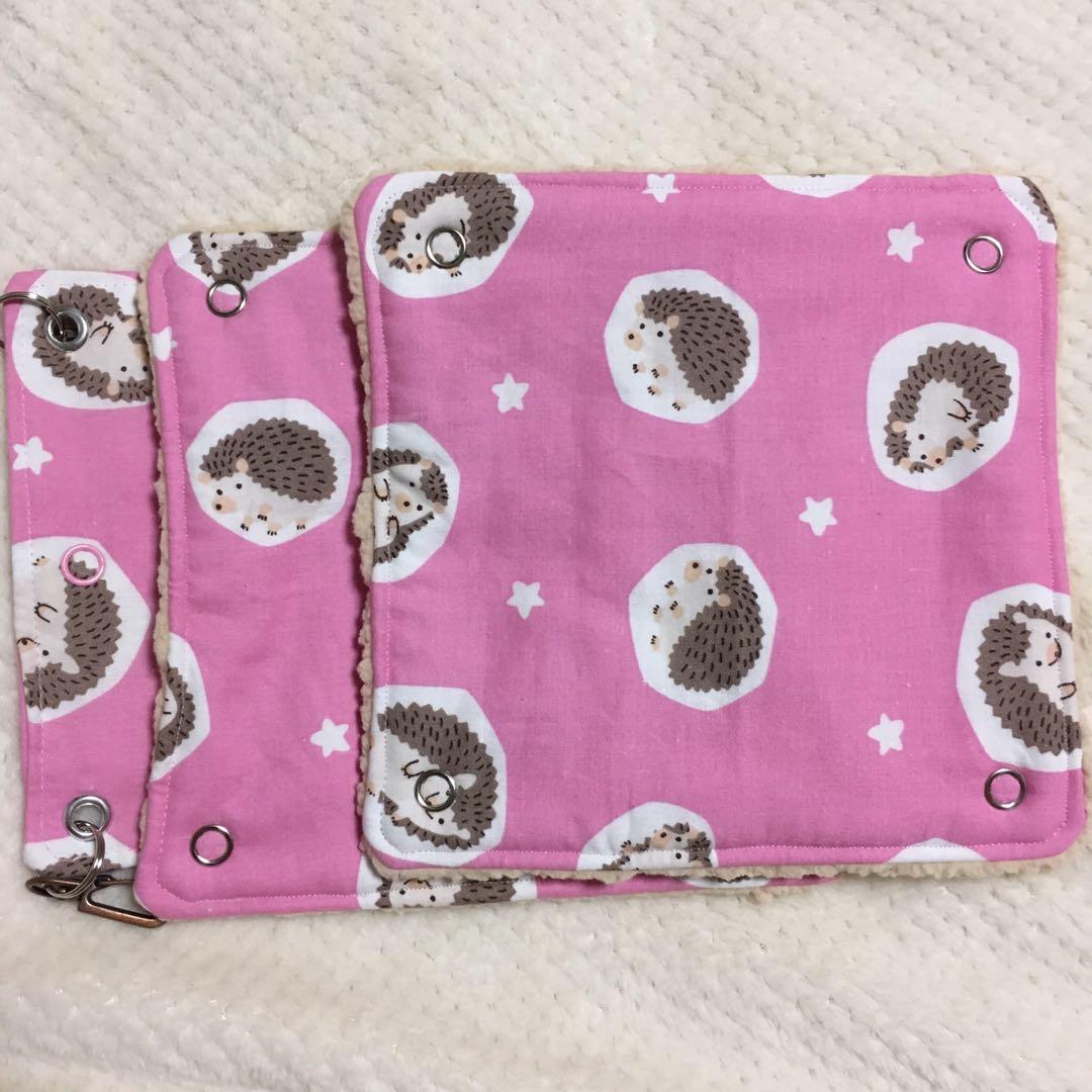 モモンガハウス(ハリネズミ柄ver.3)ボアベージュ  冬仕様