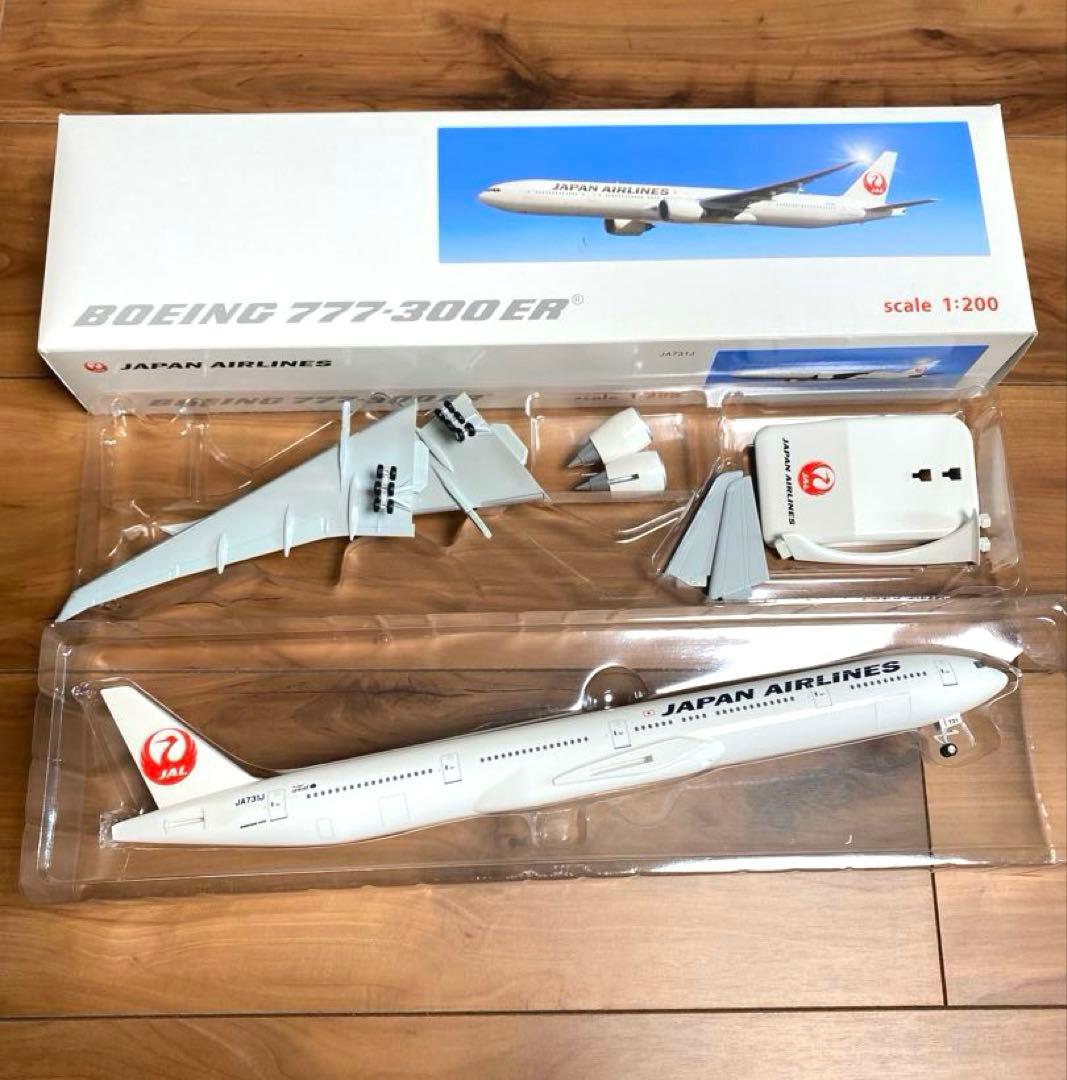 【ほぼ新品】JAL 日本航空　Boeing 777-300ER 1/200