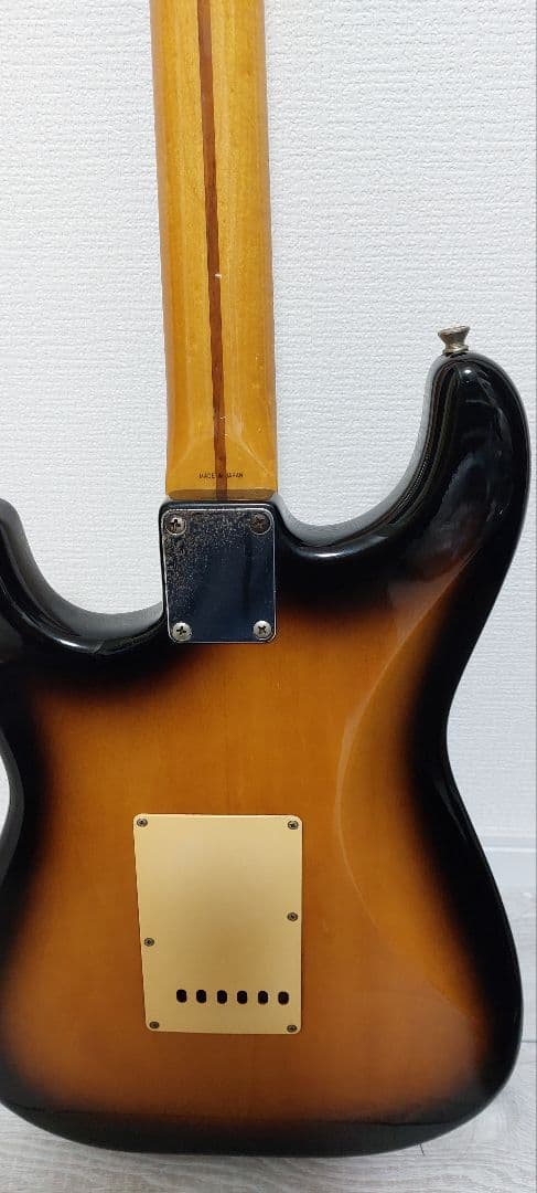 Fender ストラトキャスター サンバースト