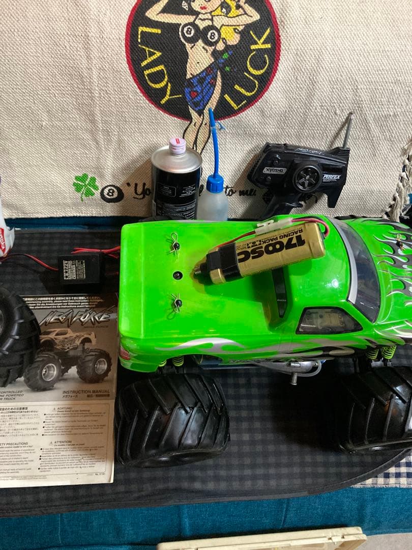 専用　MEGA FORSE 1/8エンジンカー　ビッグフット　モンスタートラック