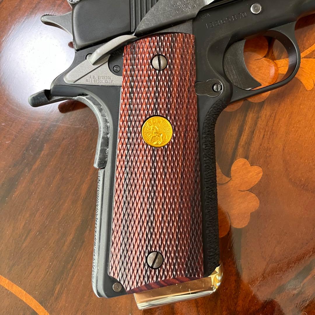 WAウエスタンアームズ ボブ チャウ・ビンテージ 米国へレッツ製ウッドグリップ