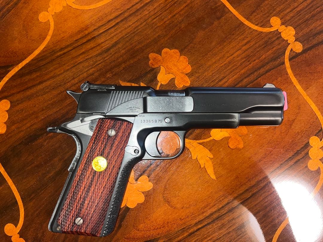 WAウエスタンアームズ ボブ チャウ・ビンテージ 米国へレッツ製ウッドグリップ