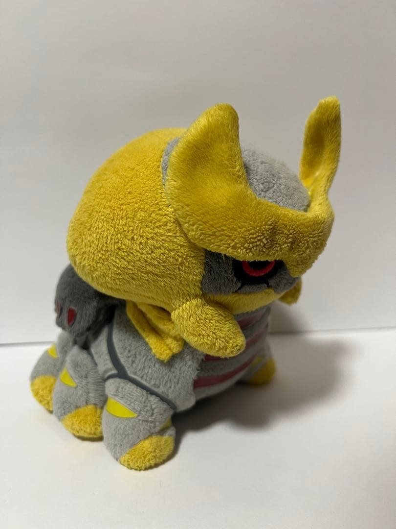 ギラティナ ぬいぐるみ ドール