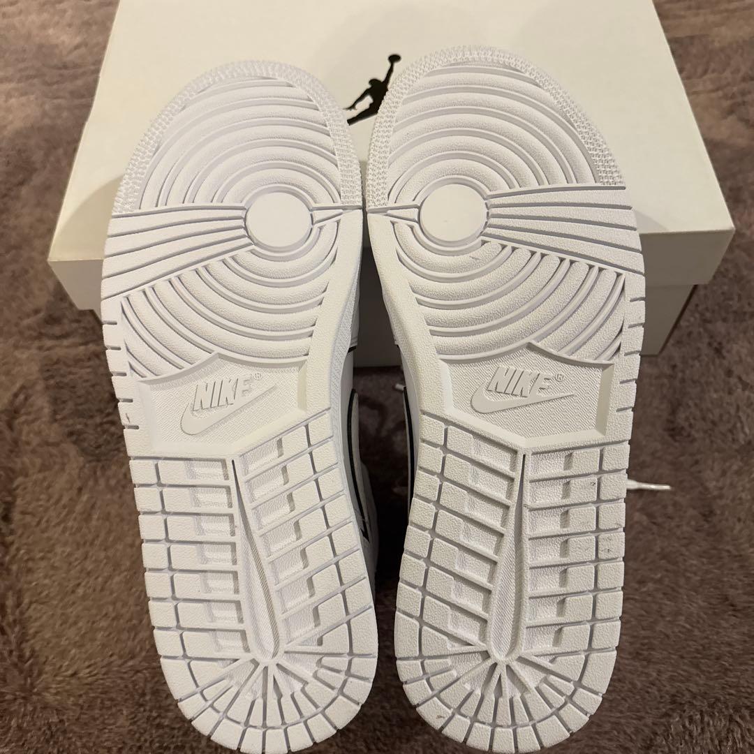 バスケ用バッグ NIKE AIR JORDAN 1 MID \"WHITE/BLACK\"