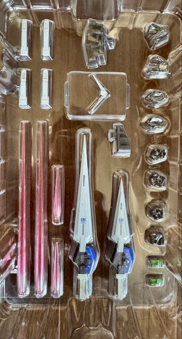 L BUILD ガンダムアヴァランチエクシア(ウェポンプラスパック)