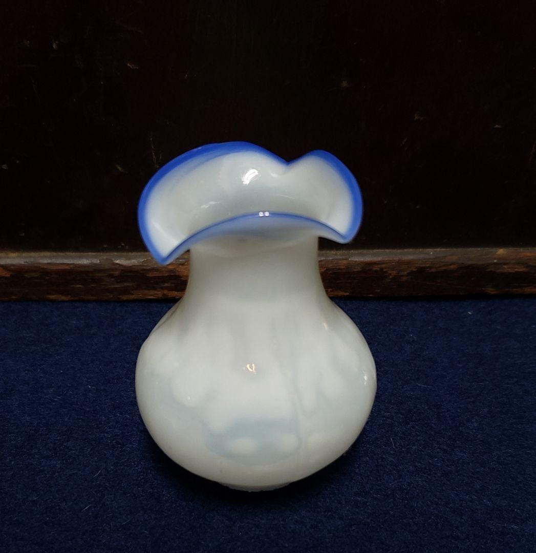 豆ランプ 火屋 ホヤ 乳白 金魚ほや 明治 大正 アンティーク レトロ ガラス