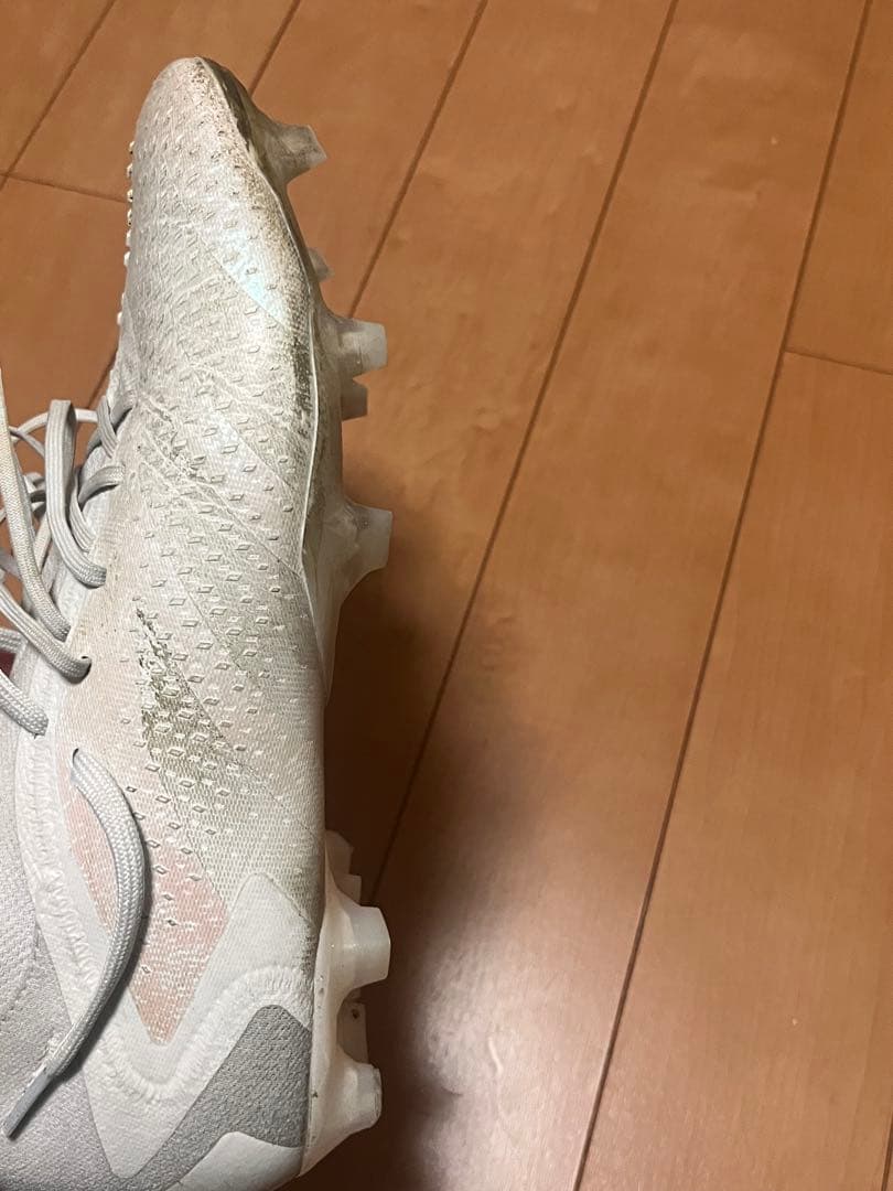 Predator FG ホワイト スパイクシューズ　adidas