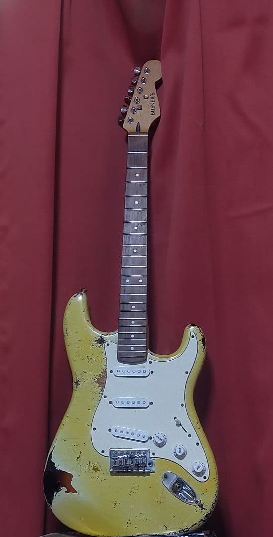 BUSKERSストラトキャスタータイプ レリックギター