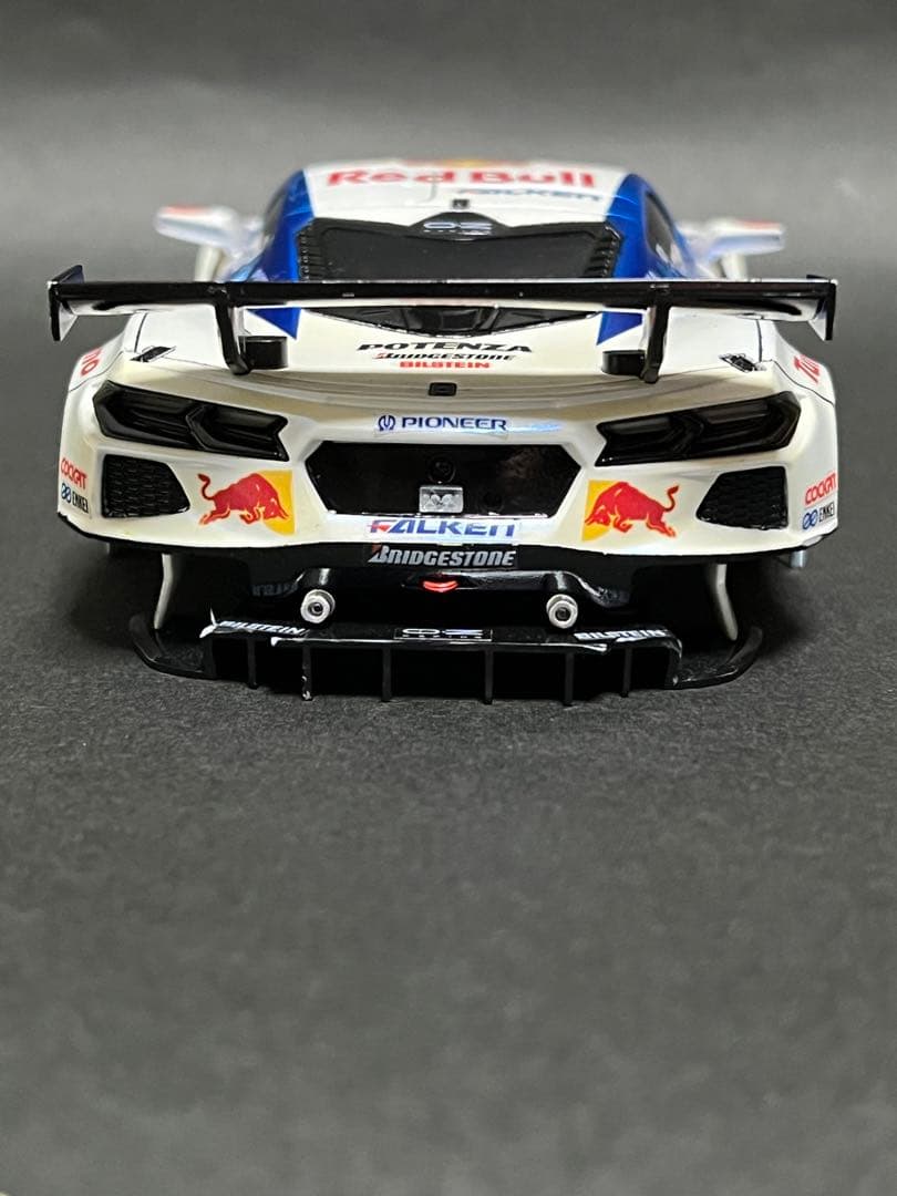 京商　ミニッツ コルベット　c8-r ホワイトボディ自作塗装　使用品　2台セット