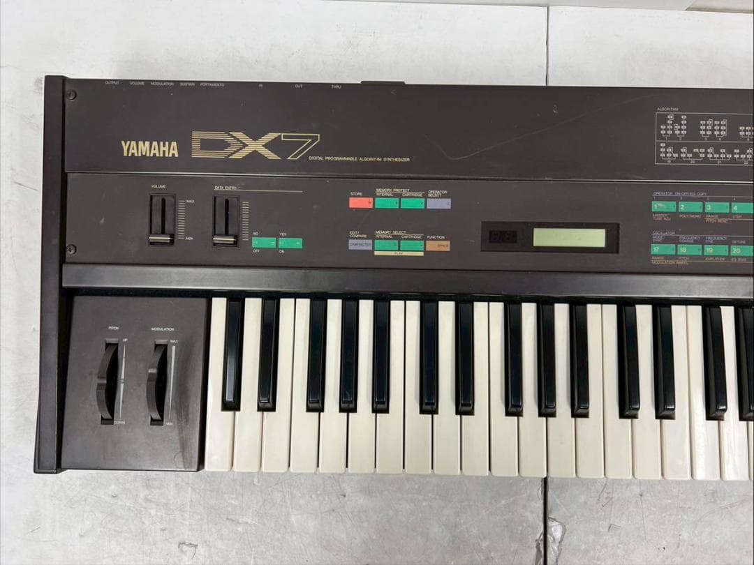 【中古】YAMAHA ヤマハ シンセサイザー DX-7