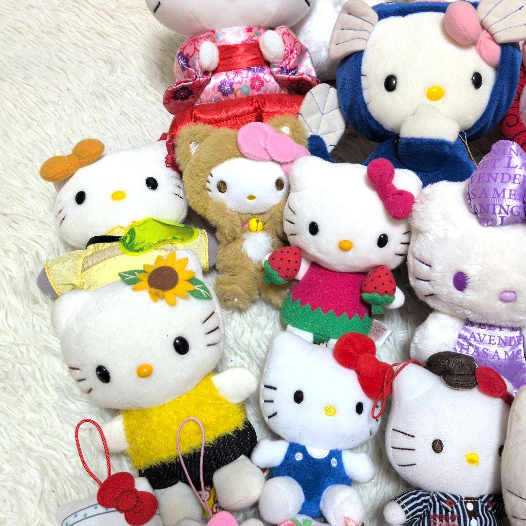 Sanrio ハローキティ　ぬいぐるみ　おまとめ売り　32個