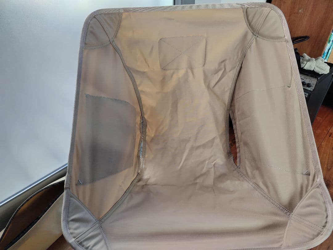 ヘリノックスチェアワン　タクティカル　デザートタン　ホームデコ＆ビーチ　グラベル