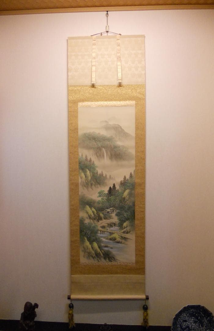 掛け軸 吉村舞堂 彩色山水 絹本 希少 軸装 茶道具 掛軸 風鎮付 美品 です。