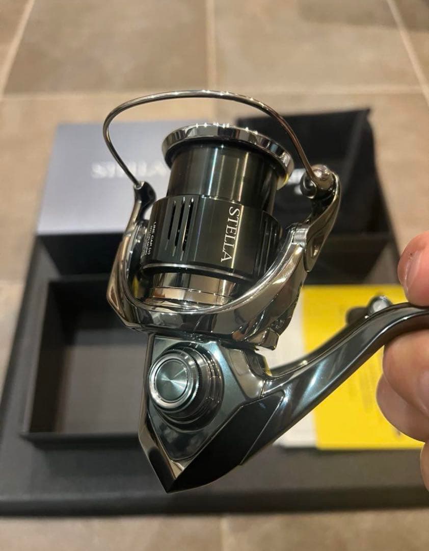 シマノ　22ステラC3000MHG 極美品