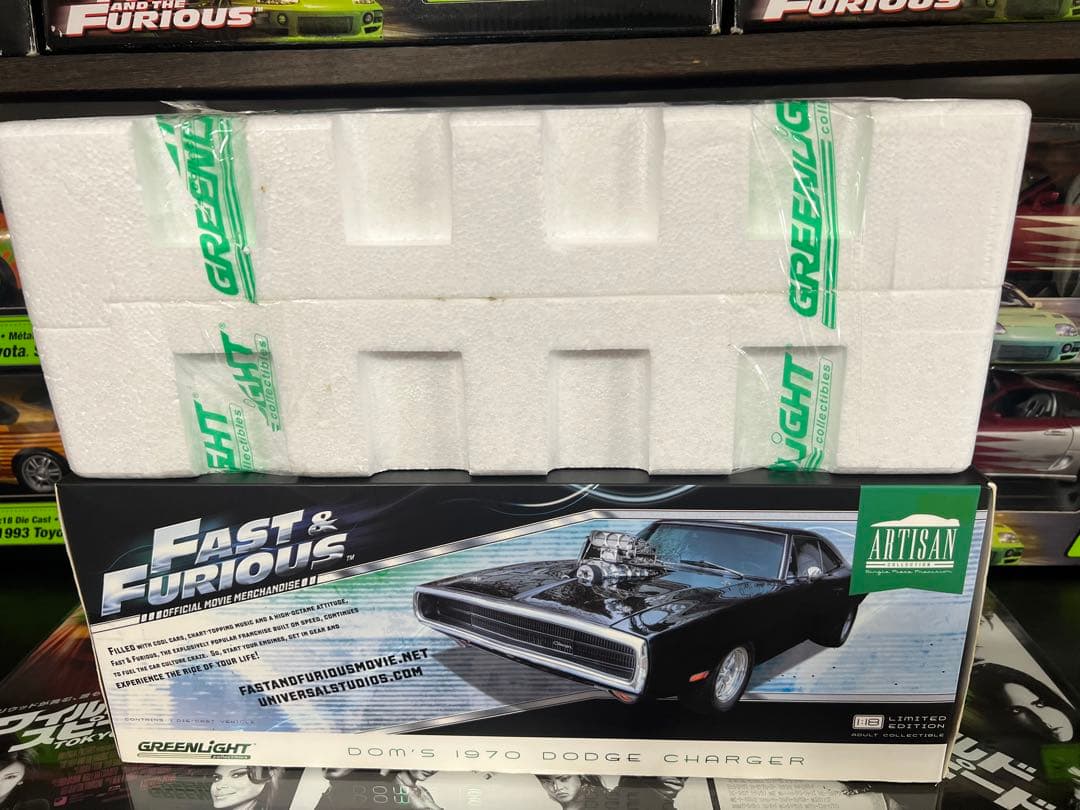 【希少】GREENLIGHT FAST&FURIOUS DODGE 1/18