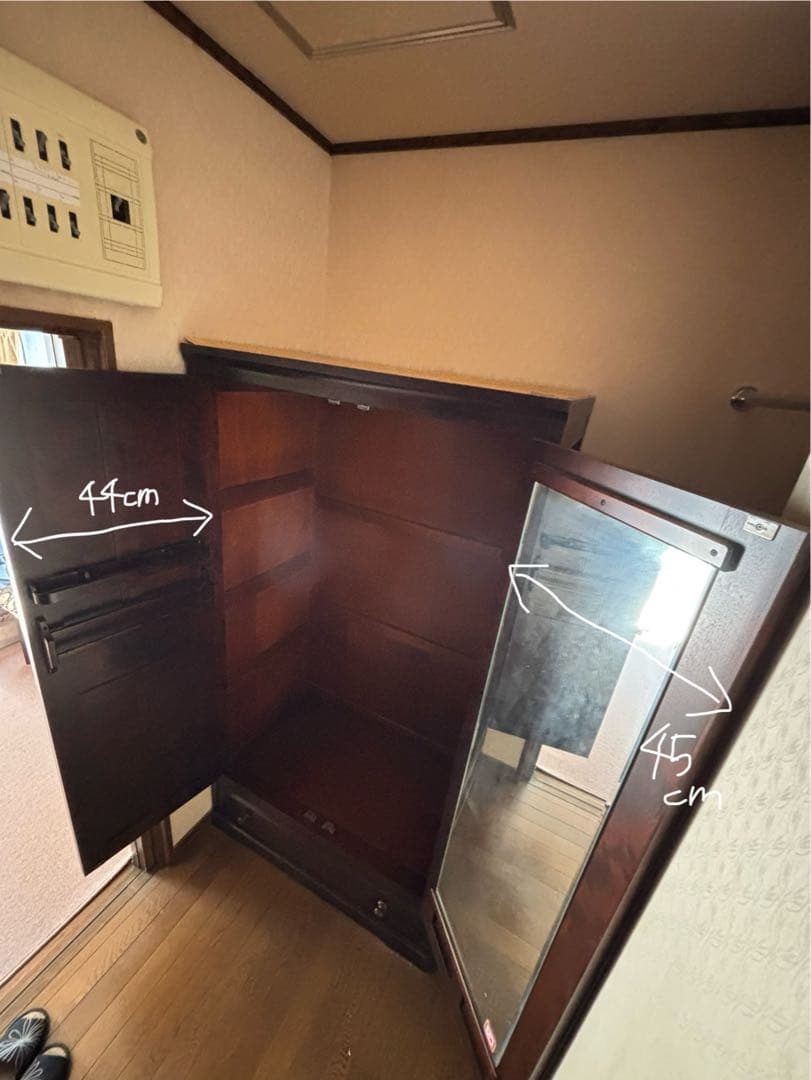 ダークブラウン扉付き収納　北海道民藝家具　洋タンス